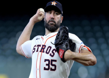 Altuve Glove: Is It Worth the Hype? We Break Down the Pros and Cons of this hot product.