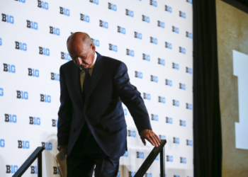 Harbaugh Brothers Twins: Jim and John, Are They Twins? Heres the Surprising Truth!