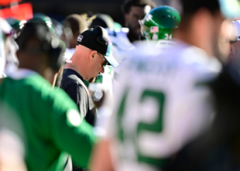 Whats Aaron Rodgers Net Worth in 2023 (Quarterbacks Salary and Endorsements, Business Ventures, and How Much He Is Worth)