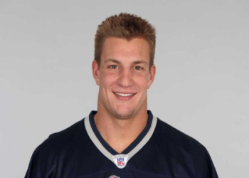 Bibi Jones & Gronkowski: Simple Facts About Their Link.