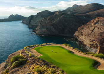 Curious about Ken Duke golf equipment? See what clubs the veteran player uses.